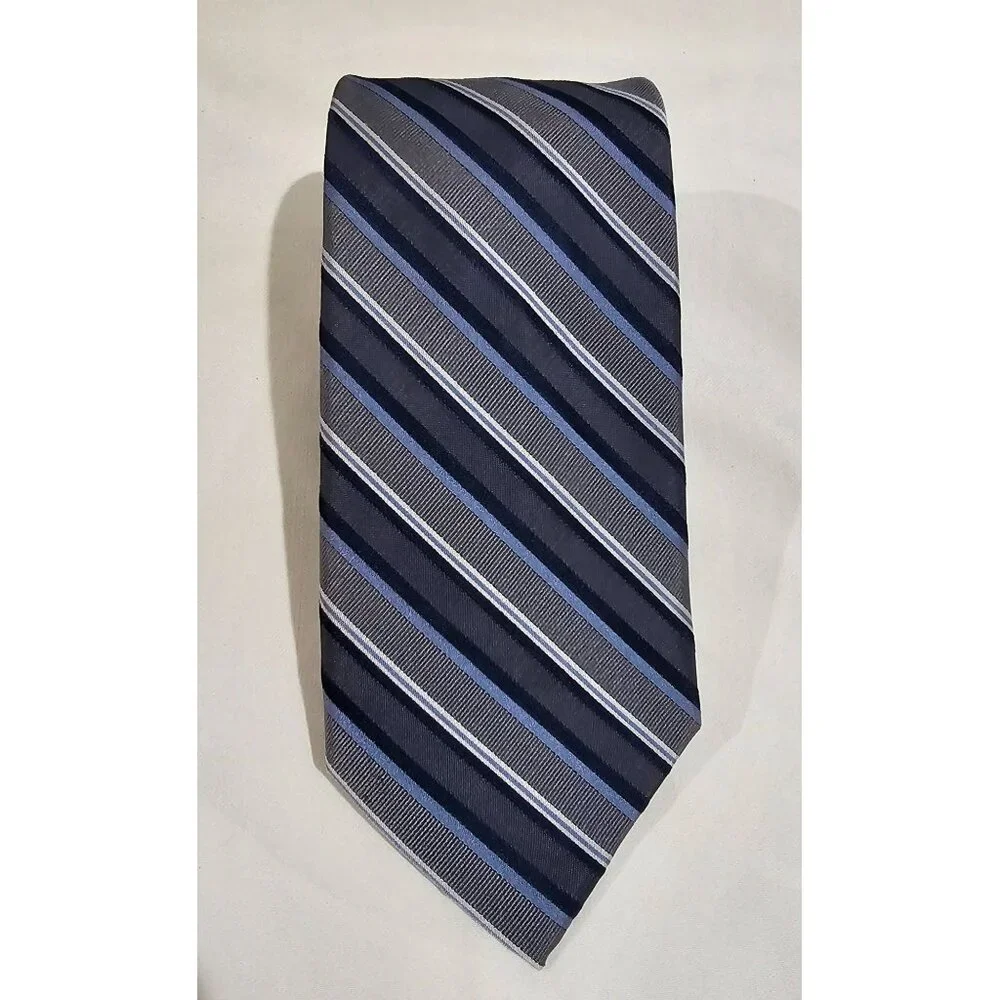 Silk Neckties(3), Van Huesen,Bill‎ Blass, and Calvin Klein Ties (Can seperate)